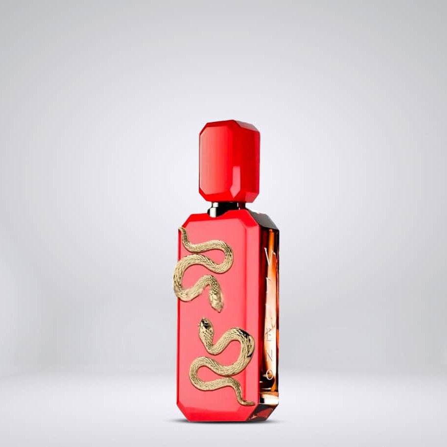 Flacon de parfum Veneno Scarlet French Avenue 100 ML avec design serpent doré sur fond blanc.